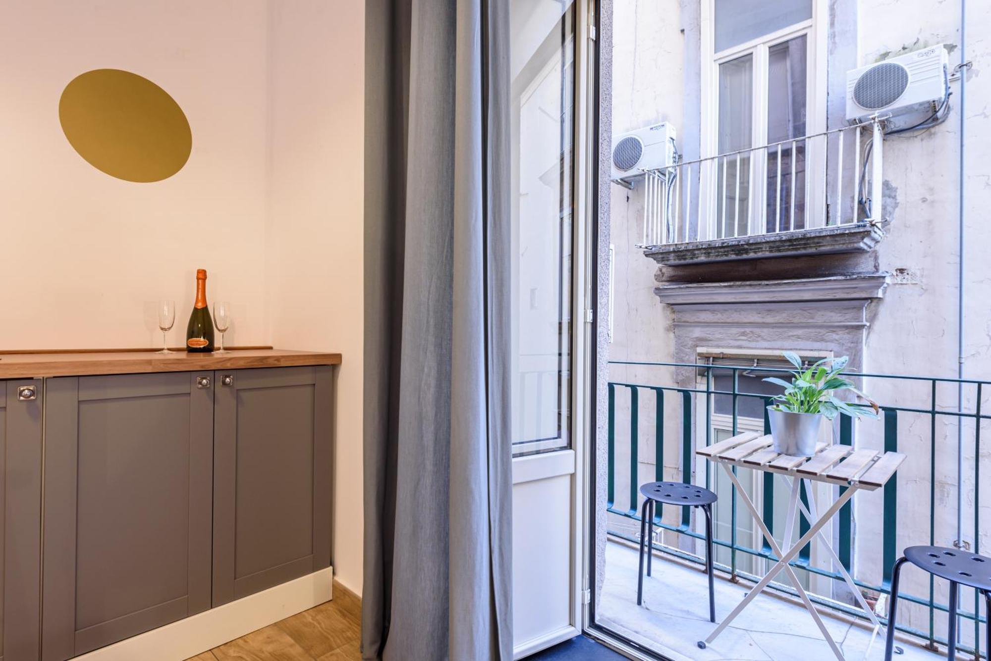 Ecosuite Spaccanapoli ภายนอก รูปภาพ