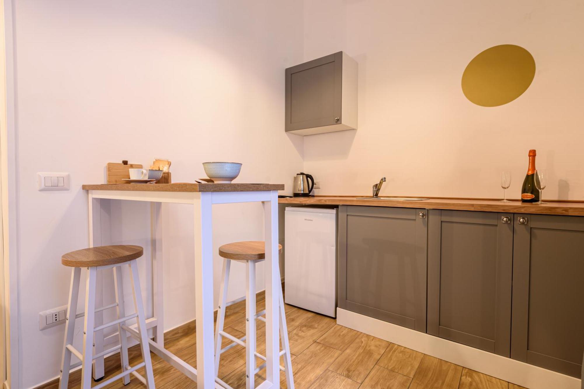 Ecosuite Spaccanapoli ภายนอก รูปภาพ